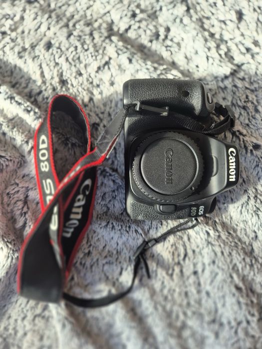 Canon EOS  80D+obiektyw, ladowarka