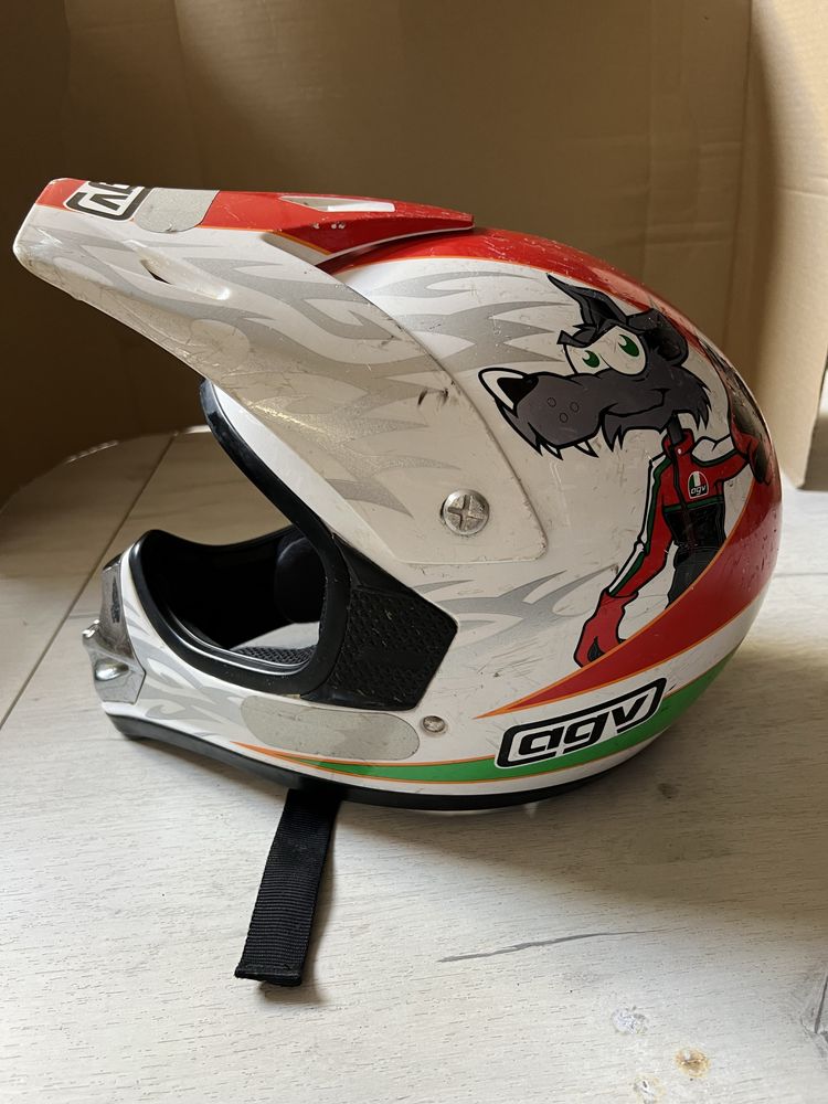 Dziecięcy kask crossowy AGV Rc5 Junior w rozmiarze 52