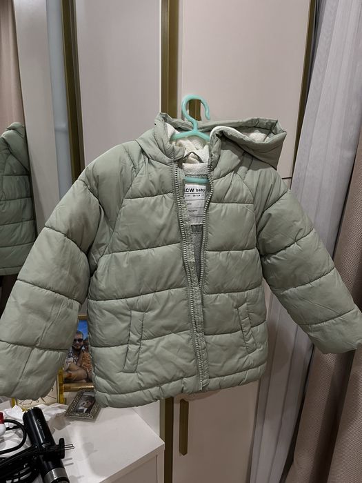 Зимова куртка zara