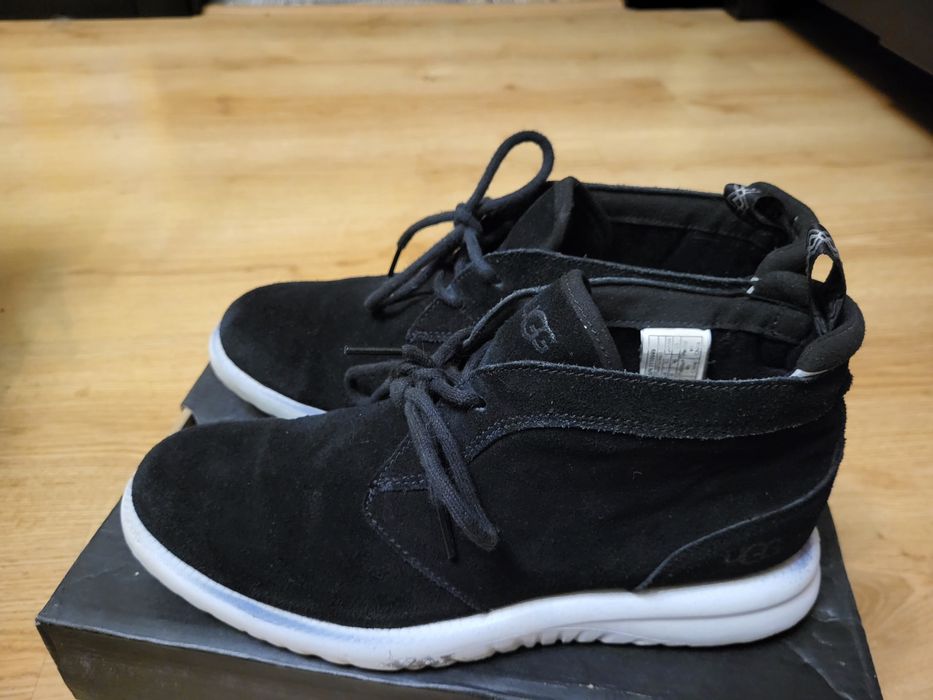 Продаю ботинки UGG 40р