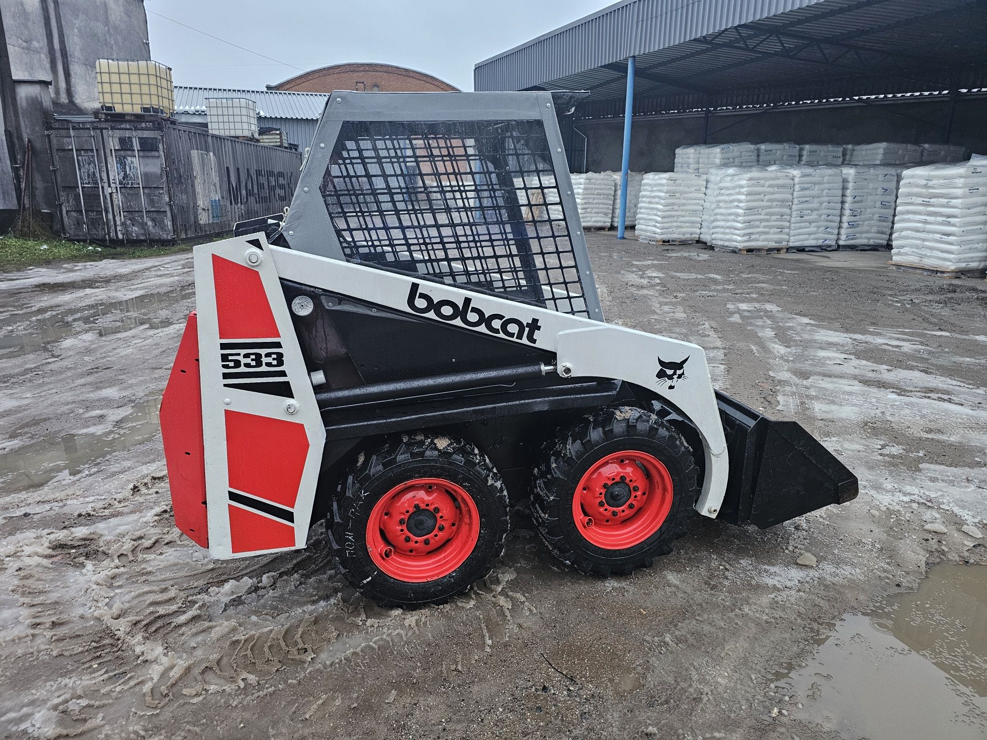 Bobcat Бобкет навантажувач міні трактор погрузчик фронтальний екскават