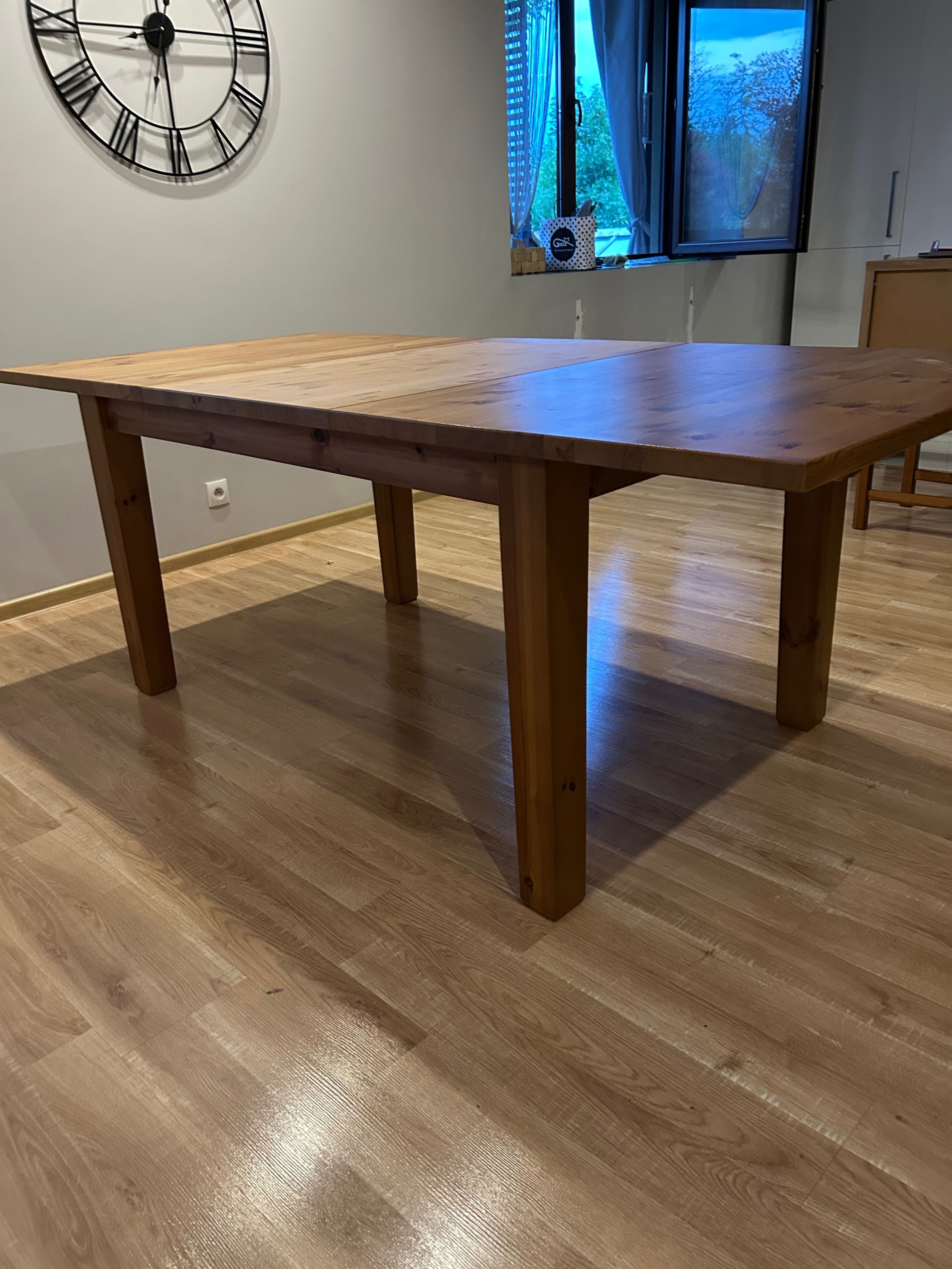 Stół drewniany Ikea