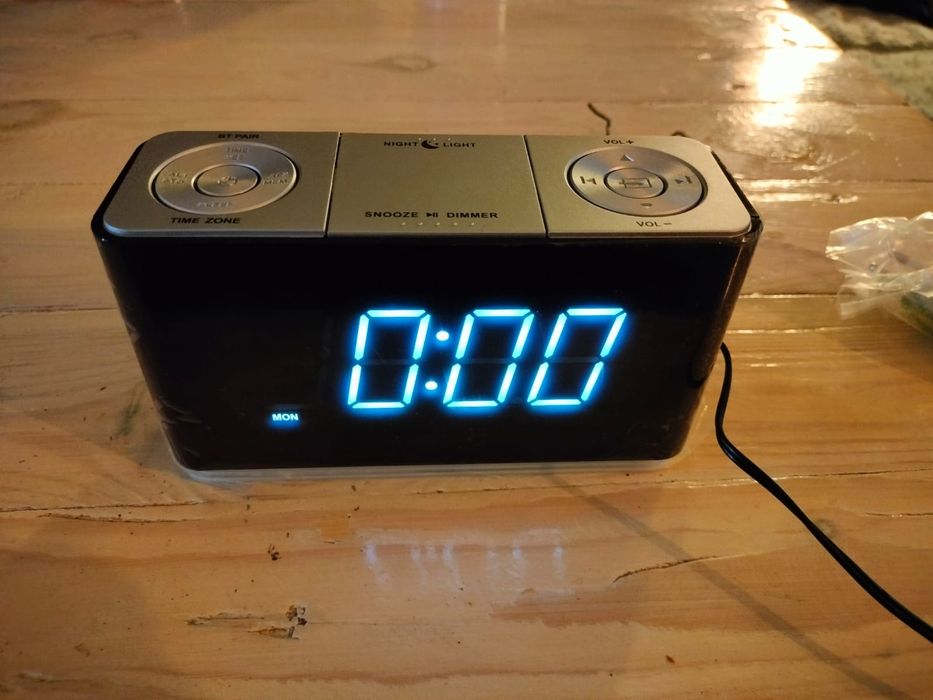 Radiobudzik iToma