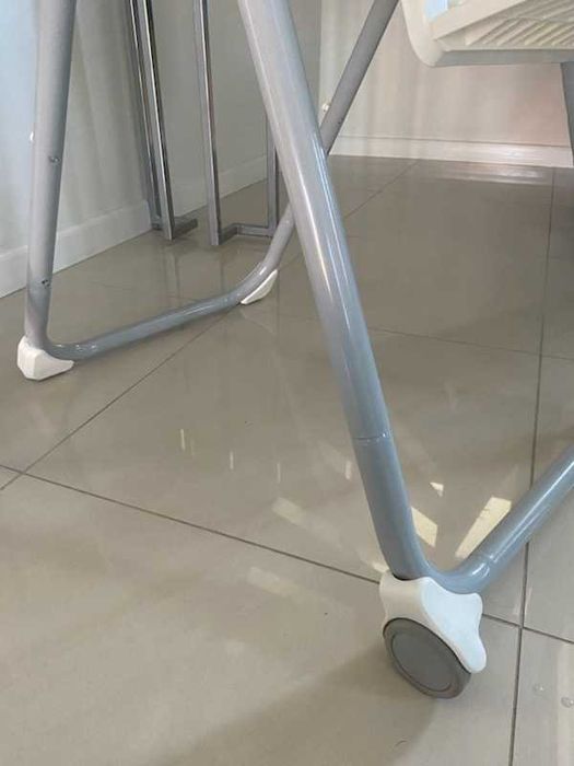 Fotelik do karmienia