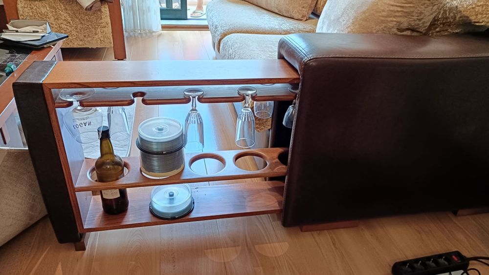 Sofá em veludo Astrakan e pele sintética