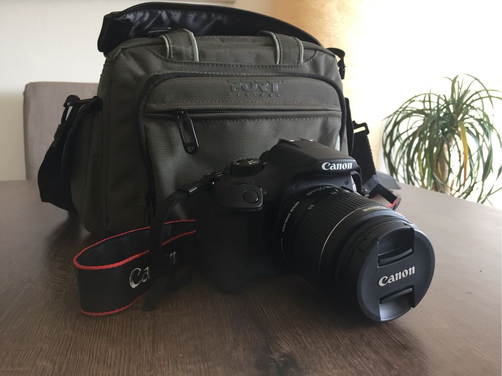 Canon 1300D +objectiva 18. 55