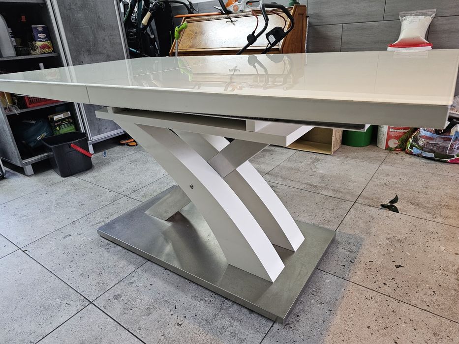 Stół kuchenny i do jadalni rozkładany. 90/160-220cm wysokość 78cm