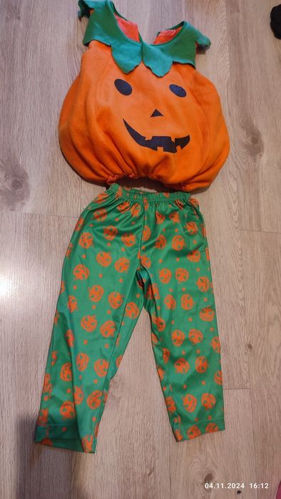 Наряд на новый год, хеловин.