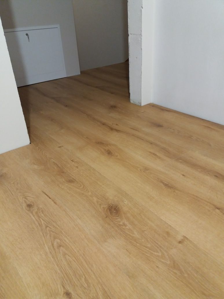 Panele podłogowe na podłogę laminowane Quick step