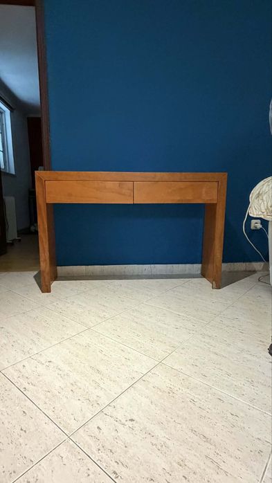 Consola em cerejeira com gavetas