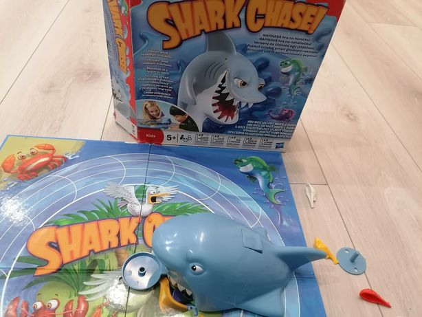 Gra zręcznościowa SHARK CHASE  HASBRO planszowa rekin atak rekina