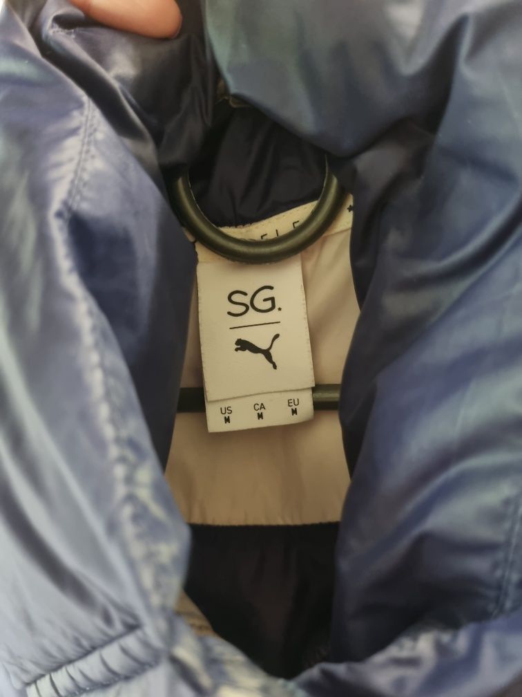 Жіночій пуховик puma
