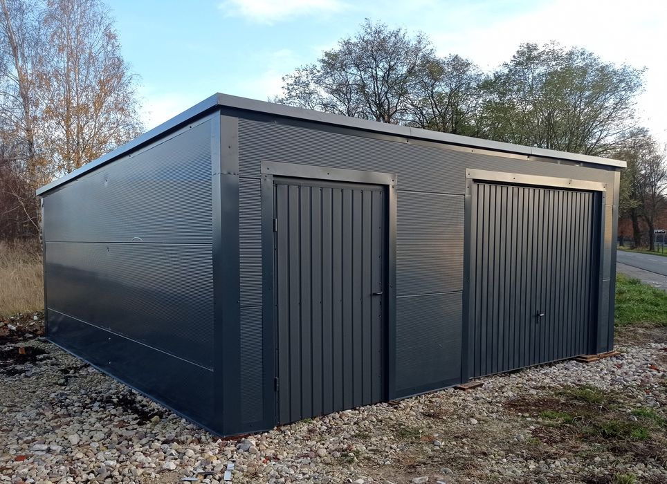 Garaże, pomieszcze gospodarcze z płyt warstwowych 6x5,8m.