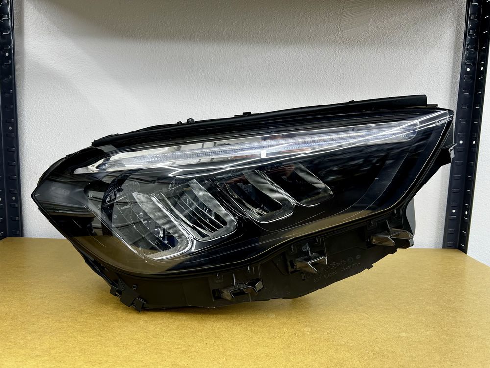 Lampa prawy przód Mercedes GLA 247 Lift. Led Performance. IDEALNA, EU.