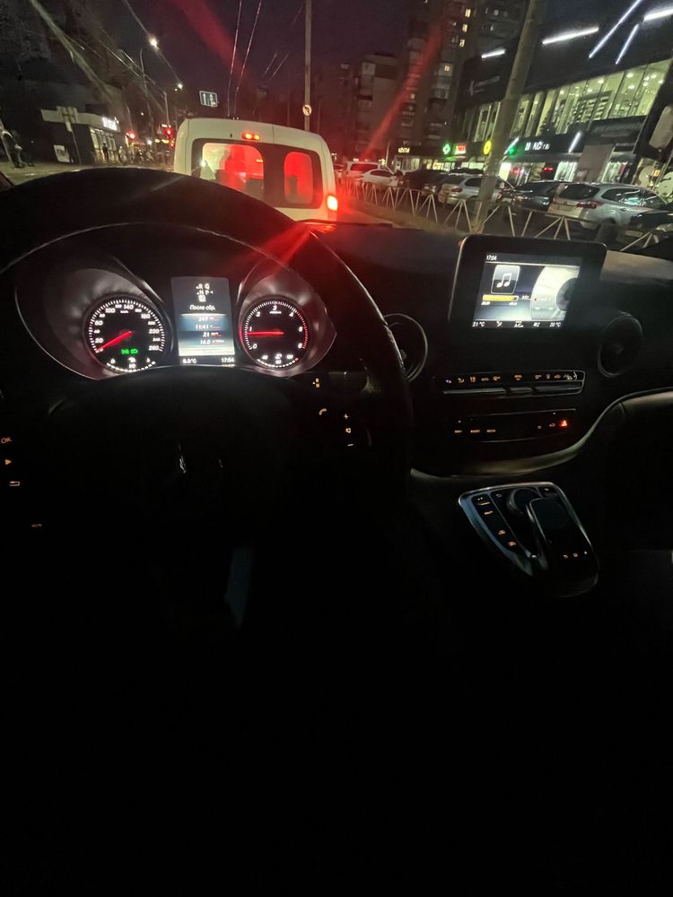 Mercedes-benz v-class