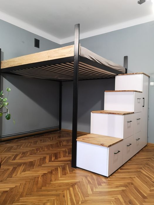 Łóżko antresola z szufladami