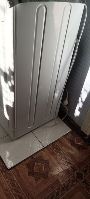 Продам стиральную машинку индезит