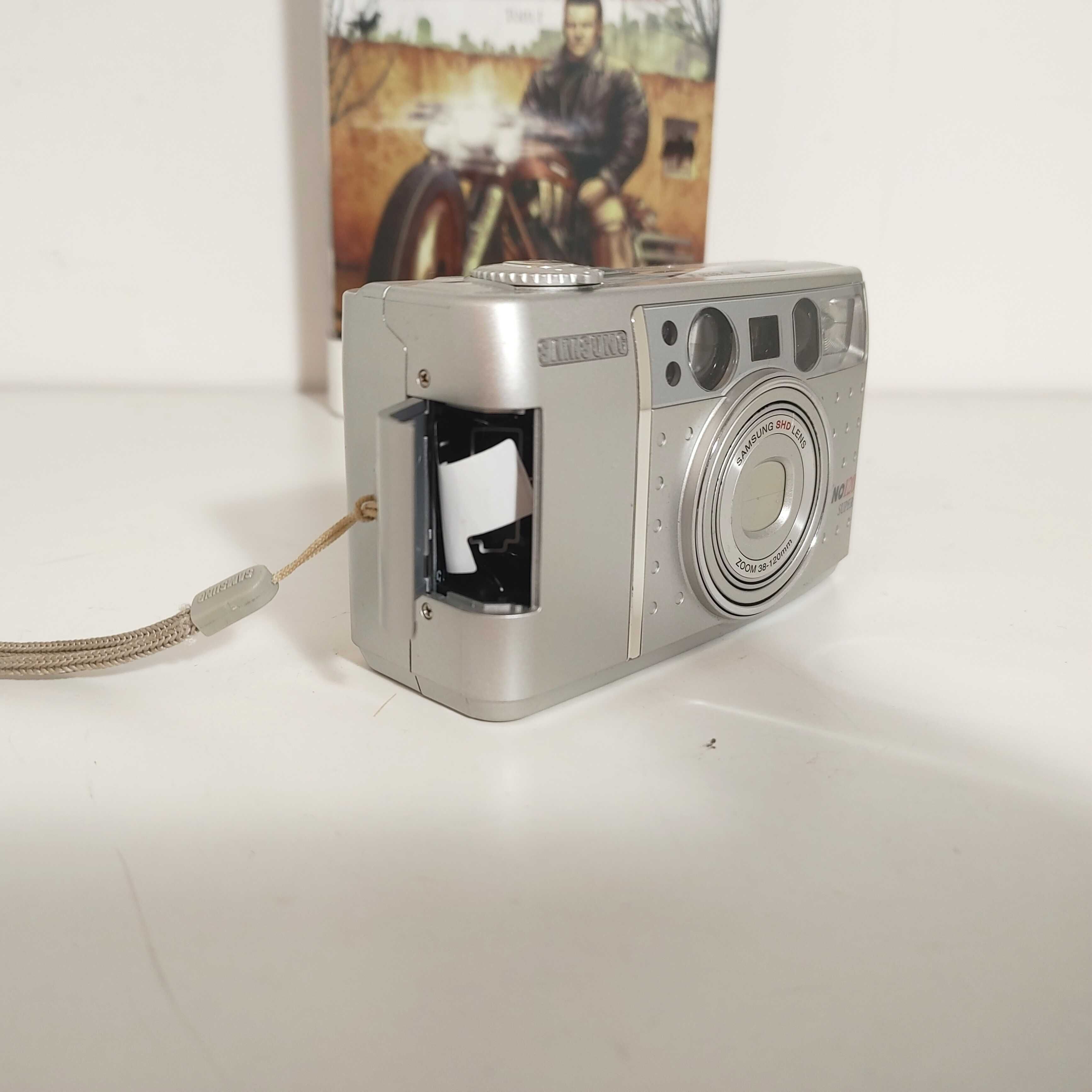 Kompaktowy aparat  fotograficzny Samsung FINO 120 Super