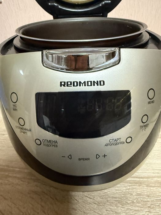 Мультиварка Redmond