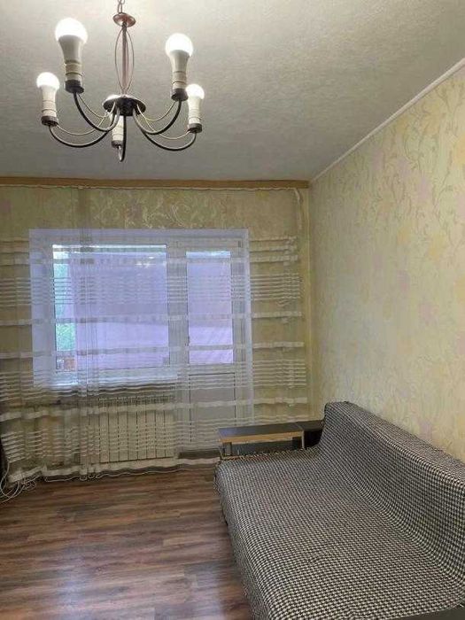 Продам 2 комнатную квартиру в р-не метро Холодная гора.