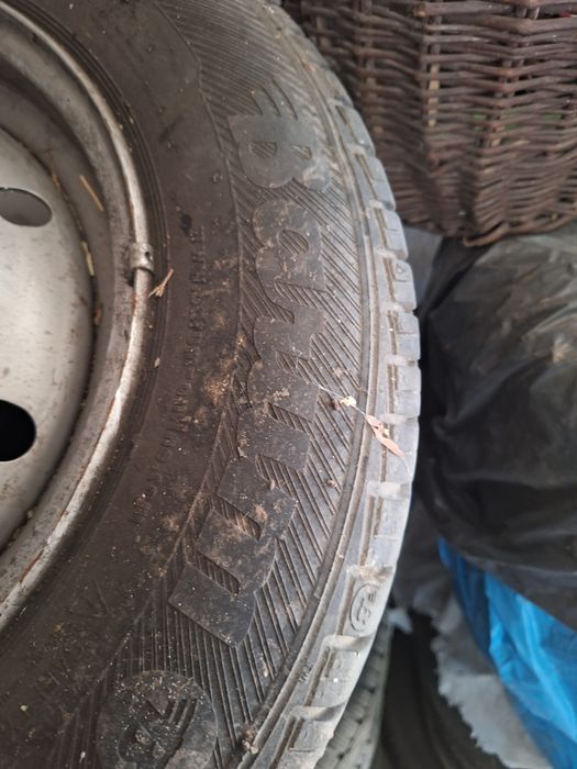 4x felgi R13 z oponami letnimi, fiat panda,