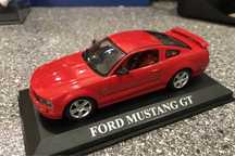 1/43 FORD MUSTANG GT 2005 IXO/Altaya