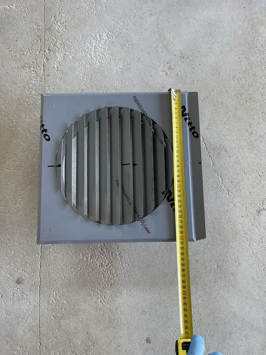 Czerpnia wyrzutnia z okapnikiem fi245 nowa