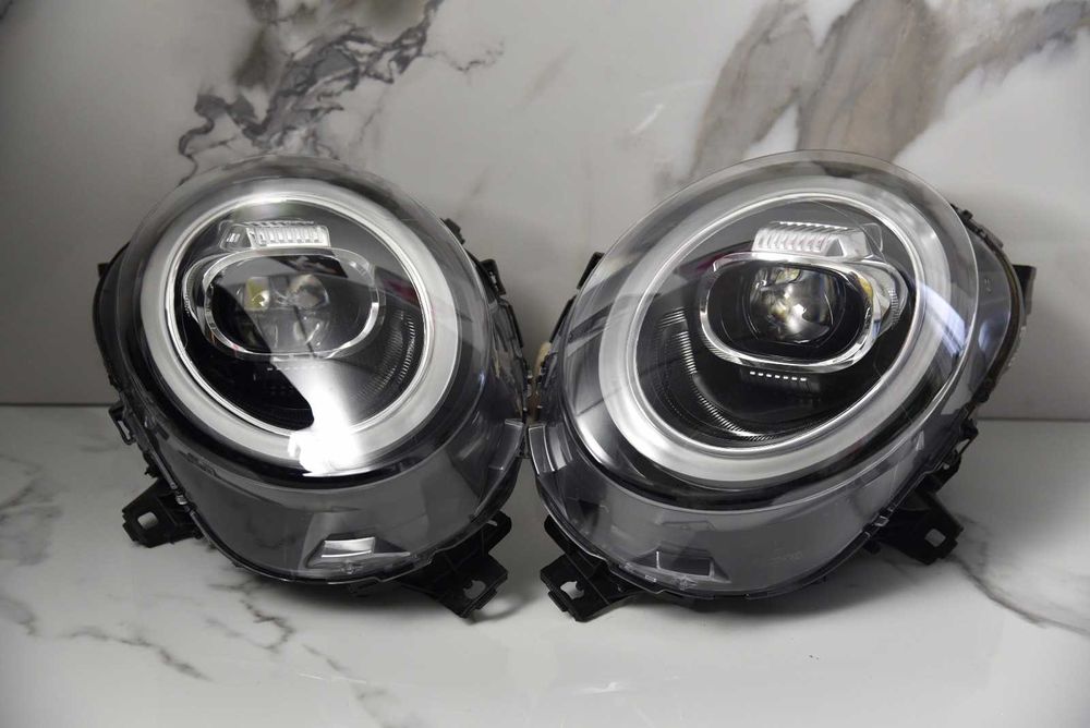 Par de Faróis MINI Cooper F55 / F56 / F57 (2018–2021) Full LED
