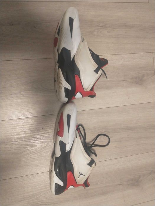 Buty Jordan Max Aura 4