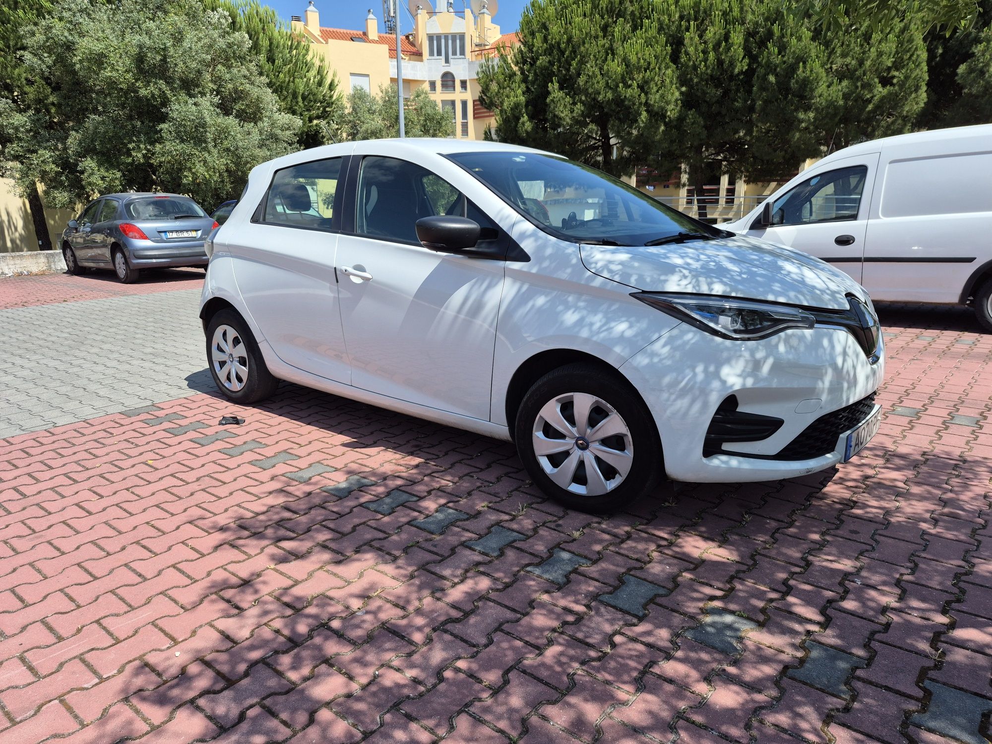 Renault Zoe 50/2020 não tem aluguer bataria