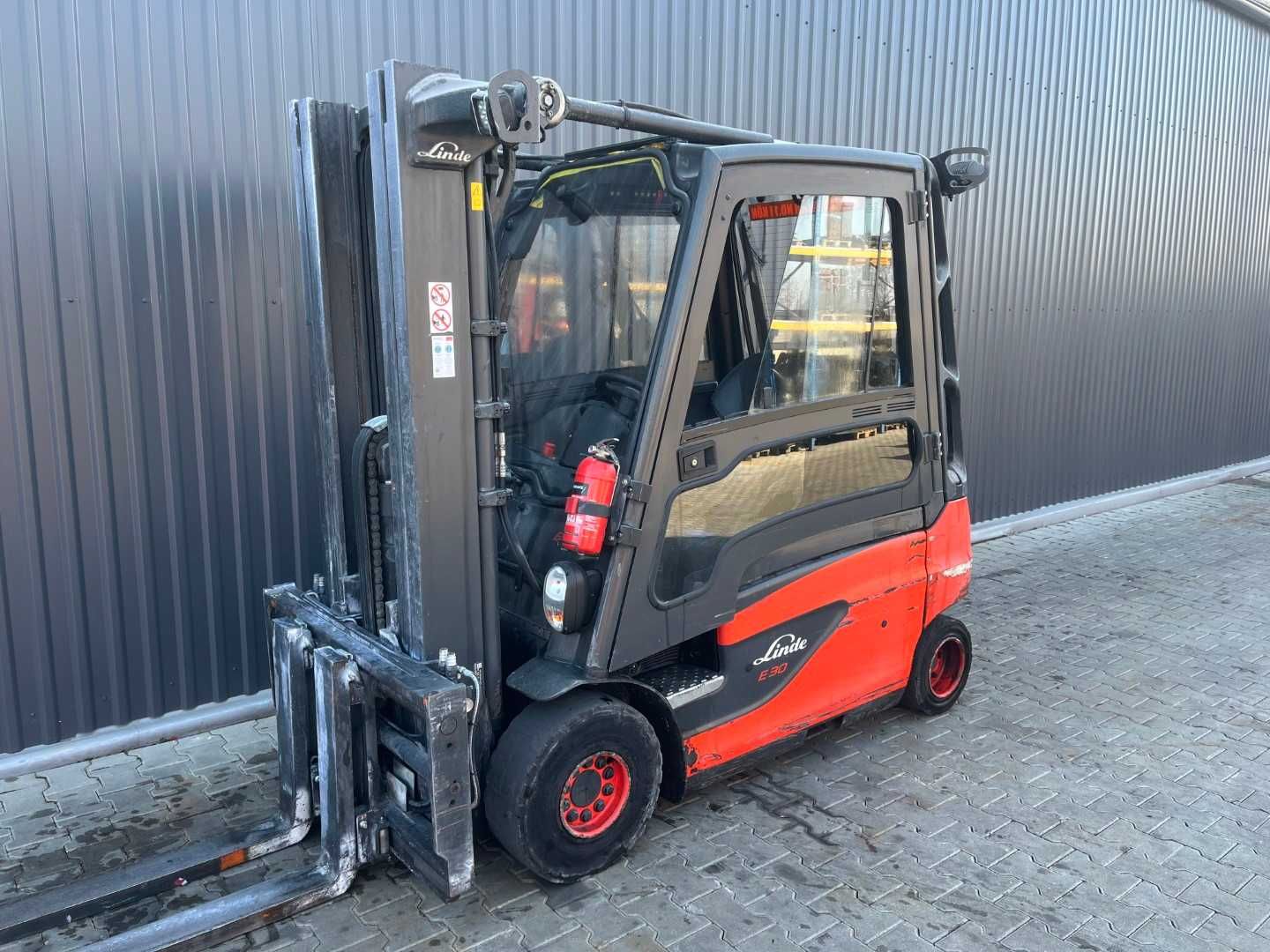 Wózek widłowy Linde E30L-01 Triplex Pozycjoner Kabina 2018 tylko 3363h