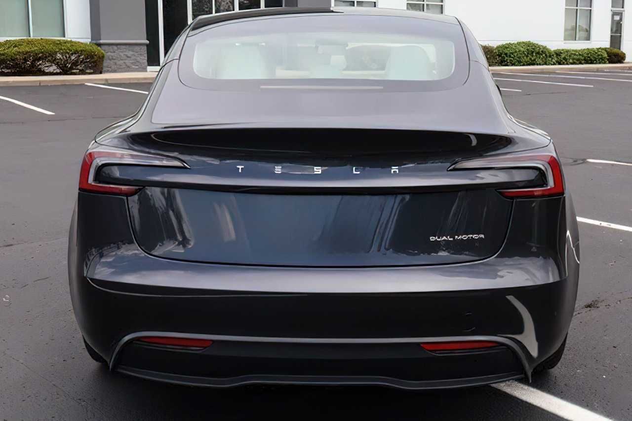 Tesla Model 3 Long Range 2024
