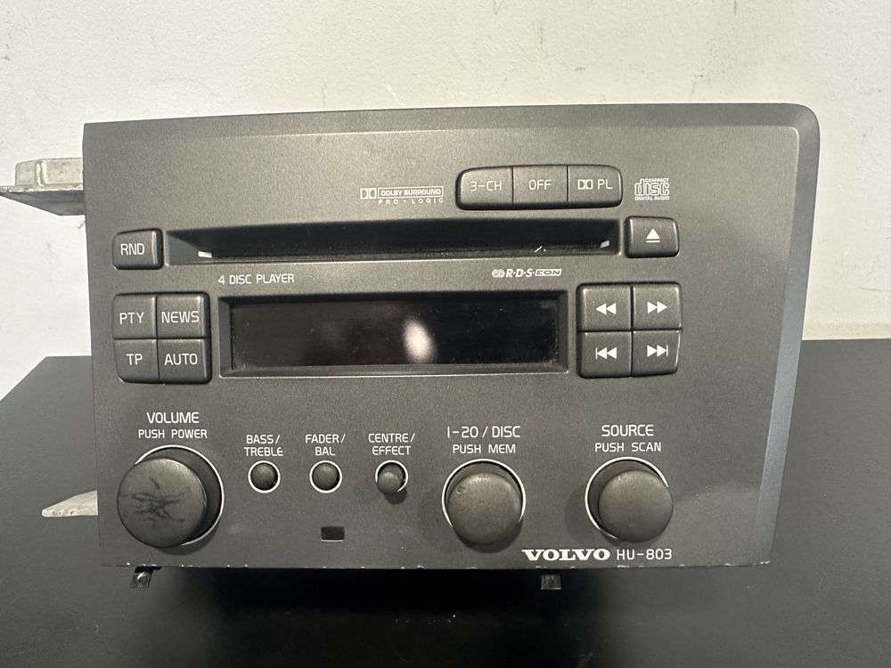 Radio volvo S60 Rs 49 k2 .
