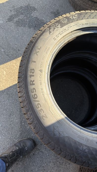 235/65/18 Continental Viking Contact 7