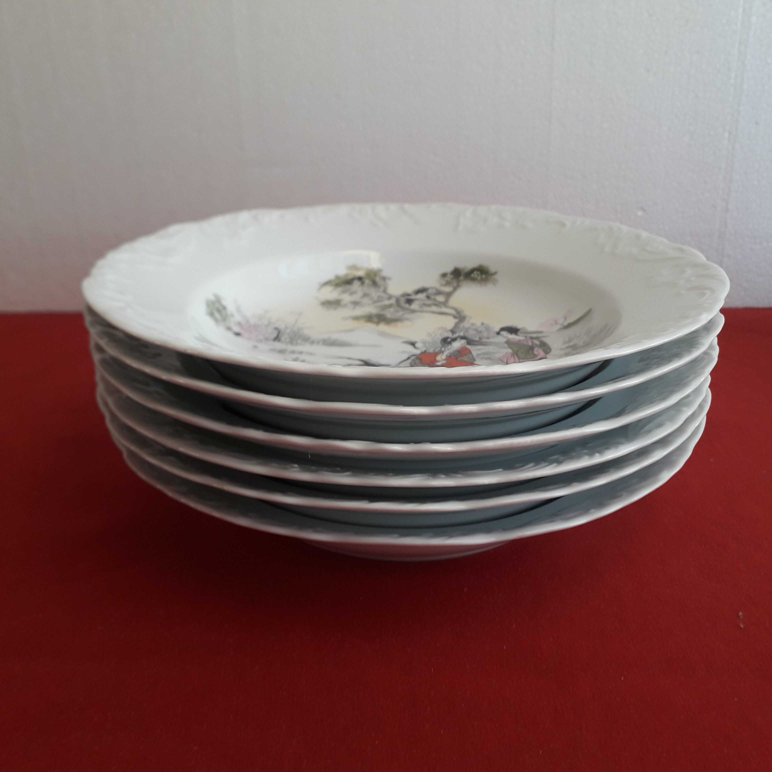 Conjunto de Pratos em porcelana da Spal - Reservados !!!