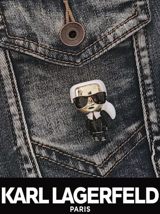 Брошка значок Karl Lagerfeld оригінал