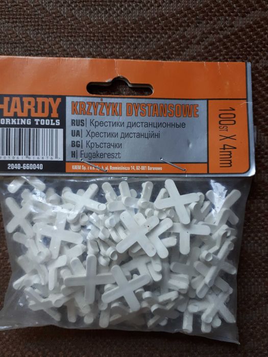 Krzyżyki Hardy do płytek,  dystanse 100 sztuk x 4 mm