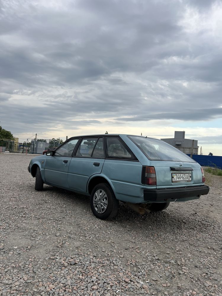 Nissan sunny 1986