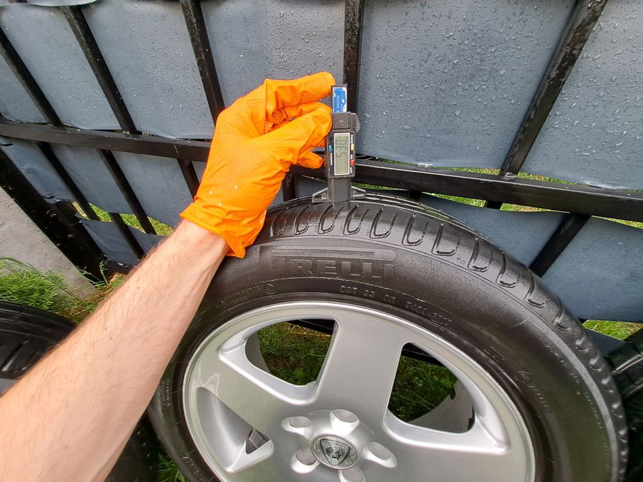 Alufelgi Aluett 16 5x112 Opony Lato 16" 205 55 Pirelli  5,80mm Audi