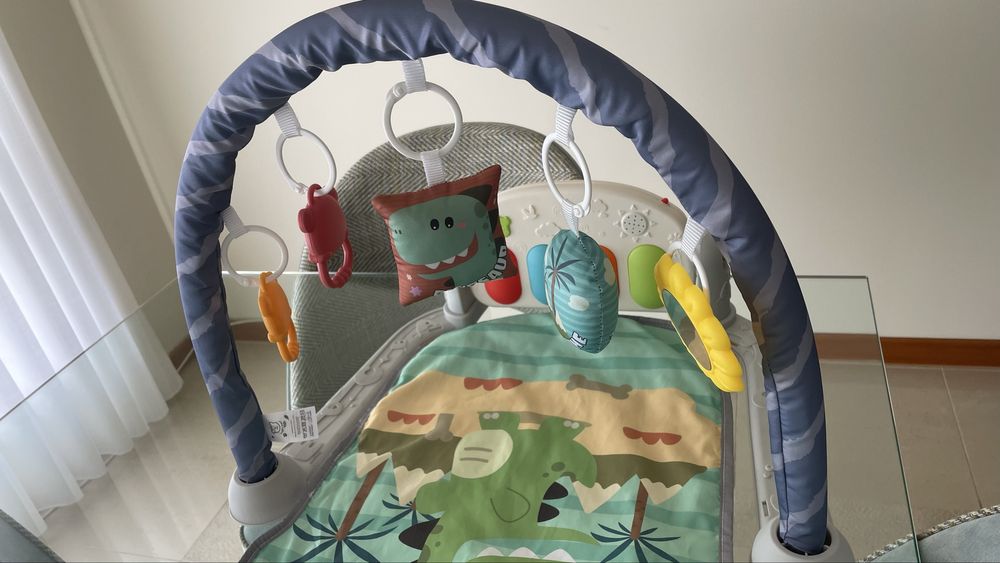 Ginásio bebe com piano