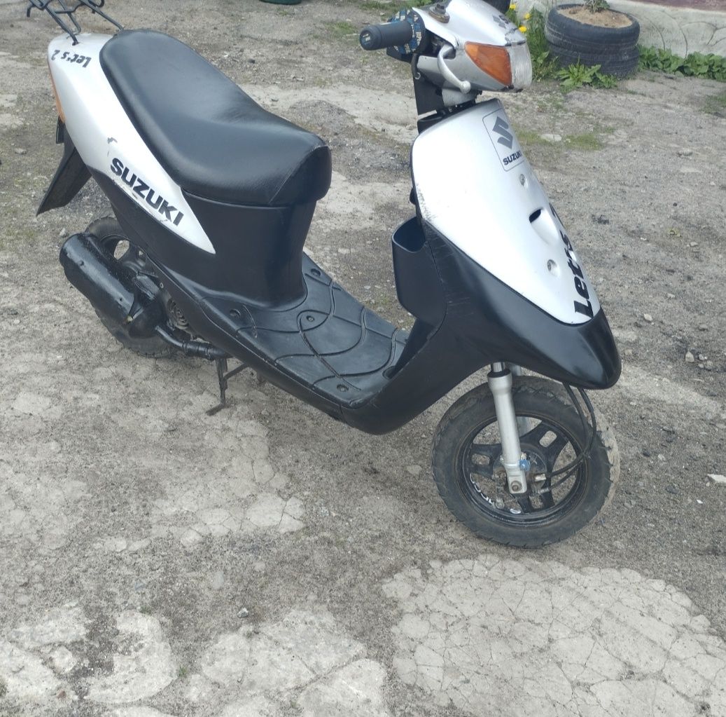 Скутер  Suzuki Lets 2