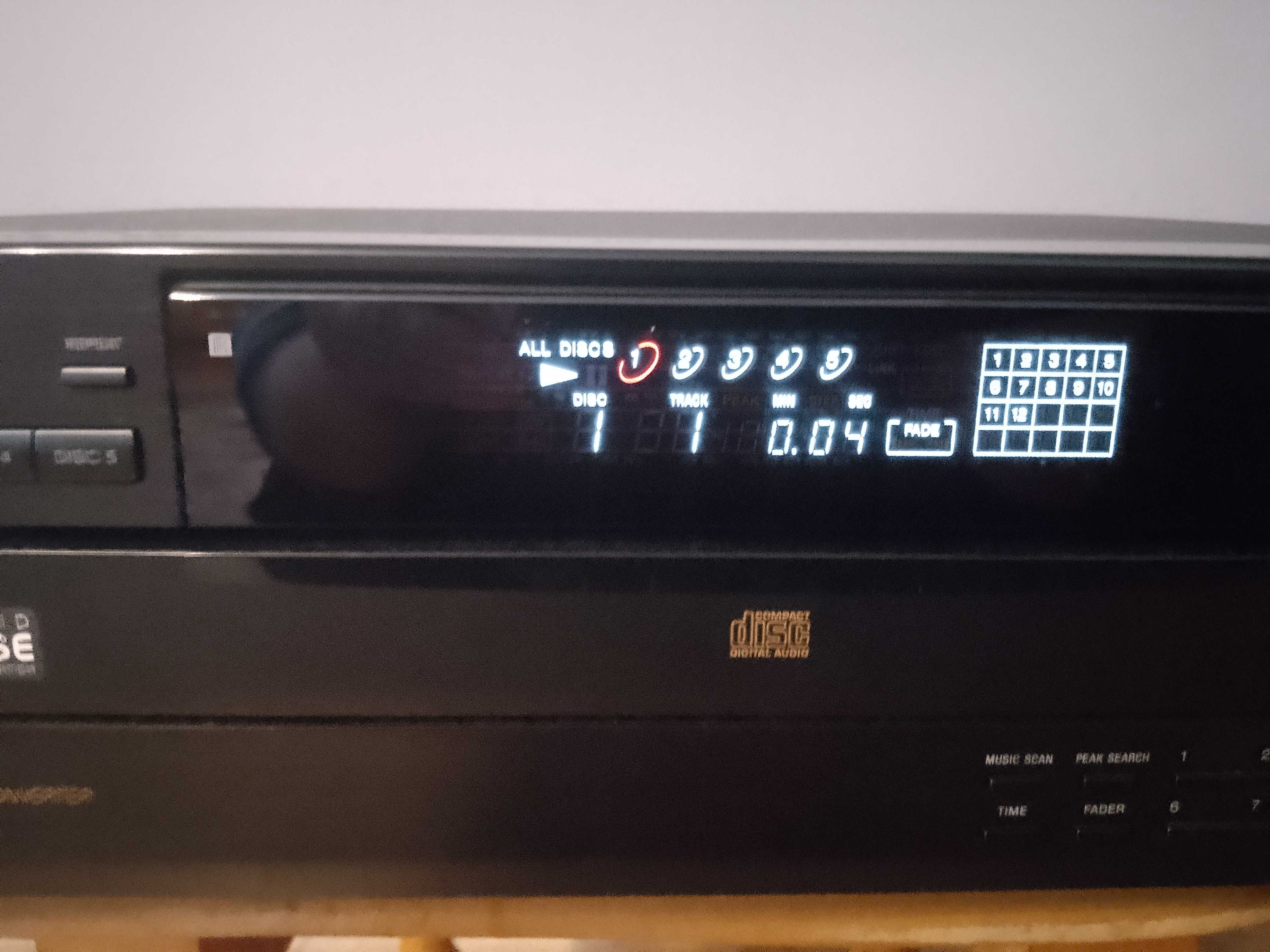 Sony Compact Disk Player CDP-C335