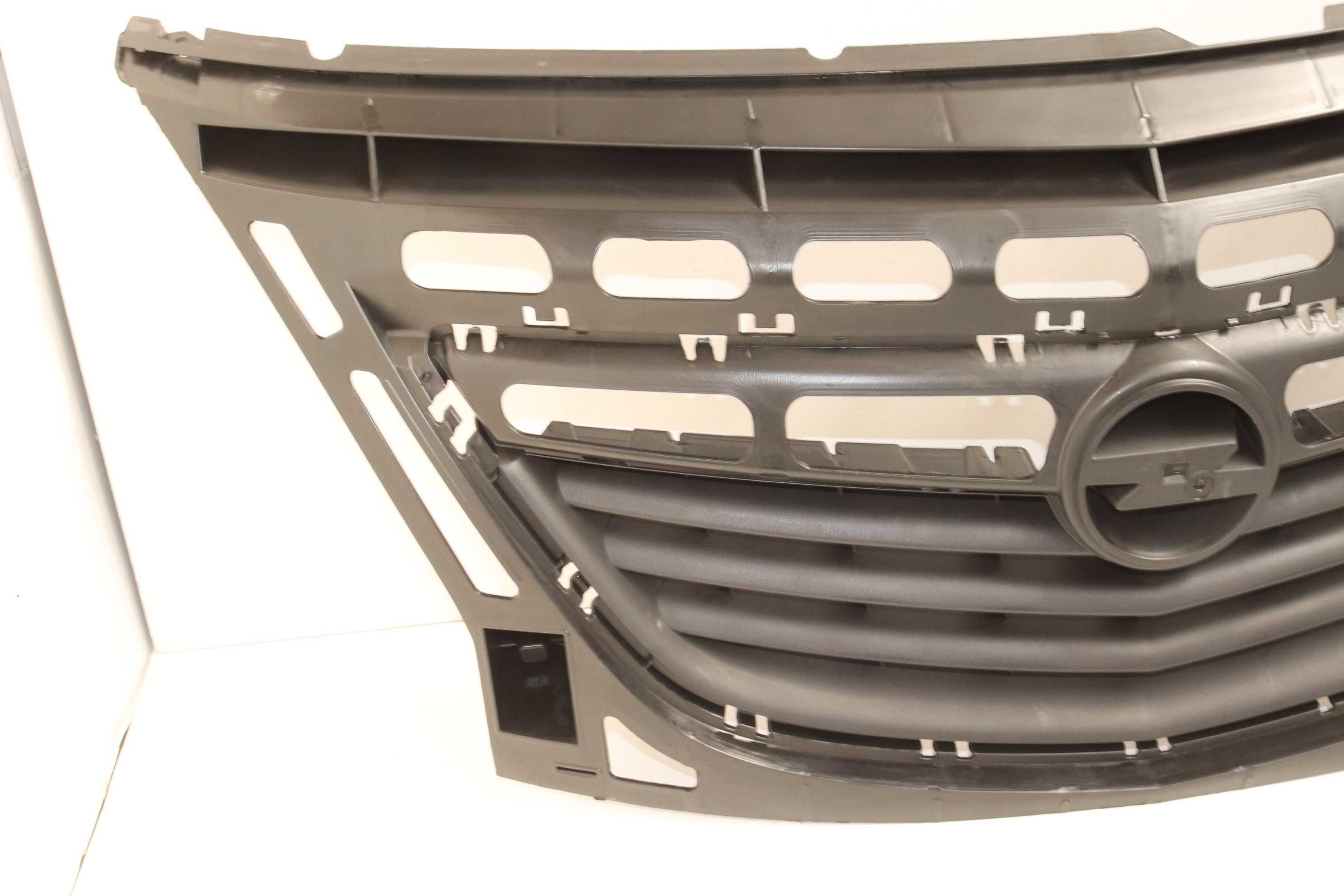 Opel Meriva B 10-13  Atrapa Grill Przedni Oryginał GM