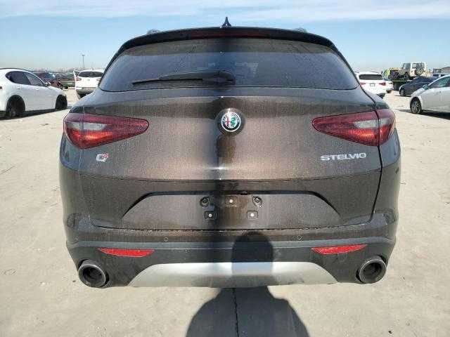 Alfa Romeo Stelvio USA  панорама