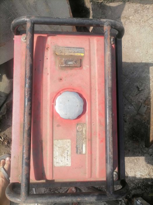 Бензогенератор бригадир 2000