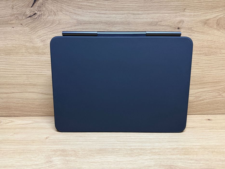 Оригінал Apple Magic Keyboard з трекпадом (MWR23) для iPad Pro 11” M4