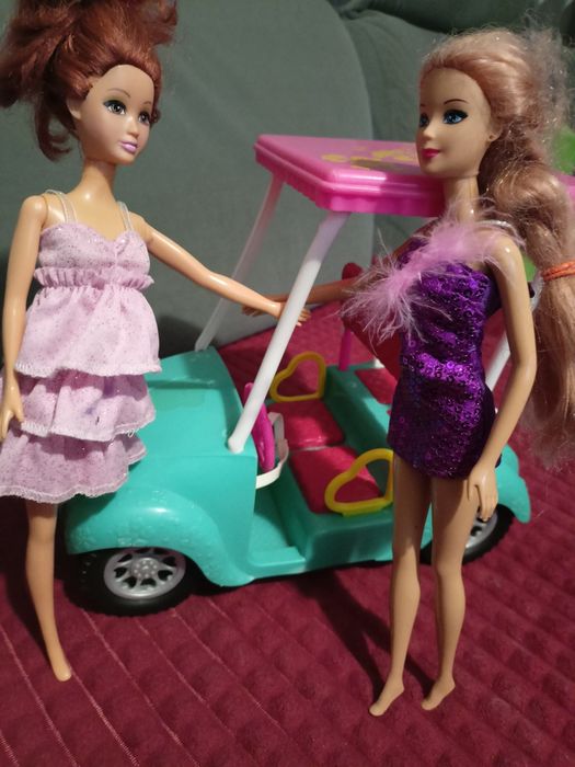 Samochód barbie i dwie lalki