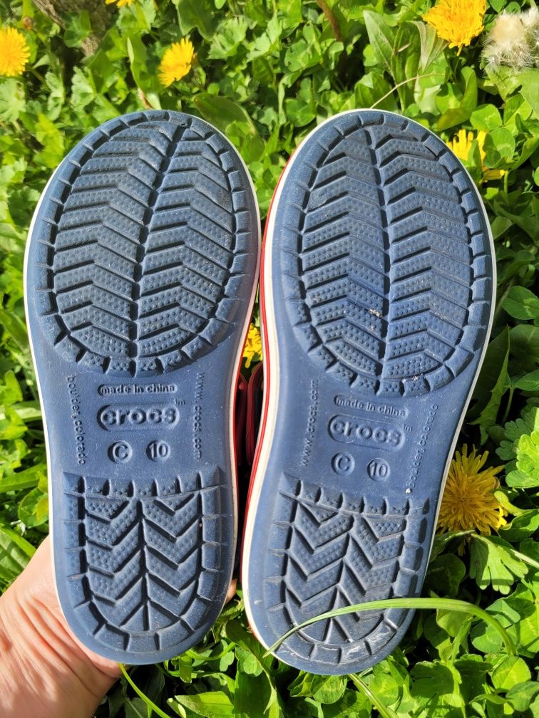 Босоніжки crocs для дівчинки