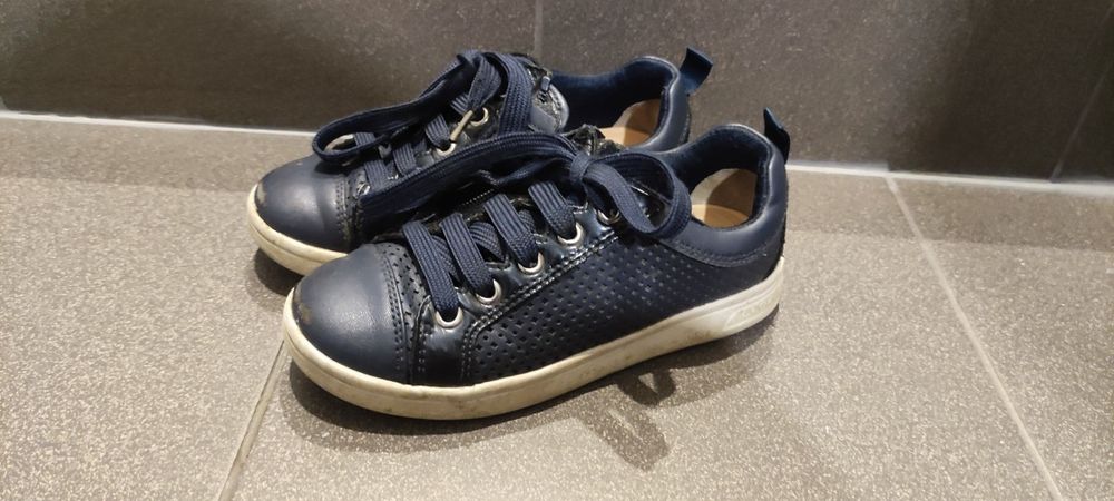 Buty wiązane Geox 32
