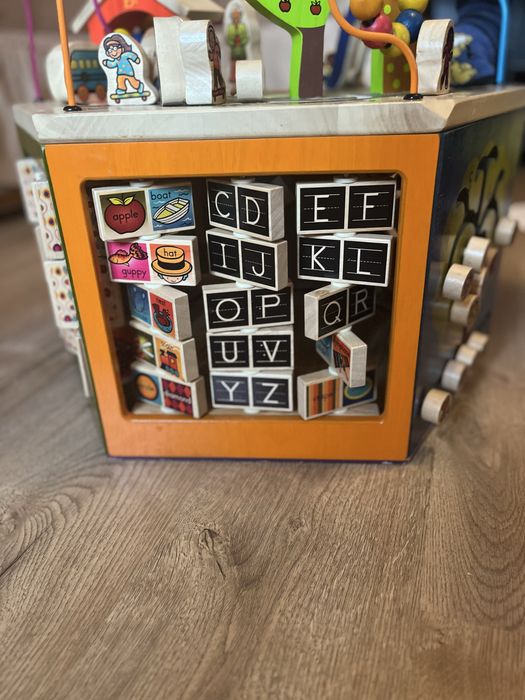 Розвиваючий мега-центр